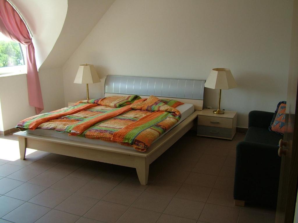 Zoldhaz Bio Panzio Gyenesdiás Room photo