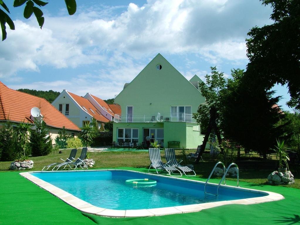 Zoldhaz Bio Panzio Gyenesdiás Exterior photo